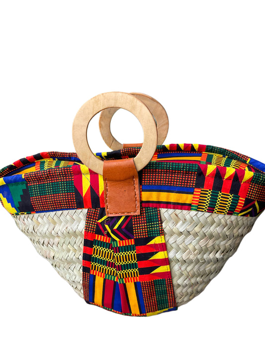Mwini - Makuti basket with short wooden handles