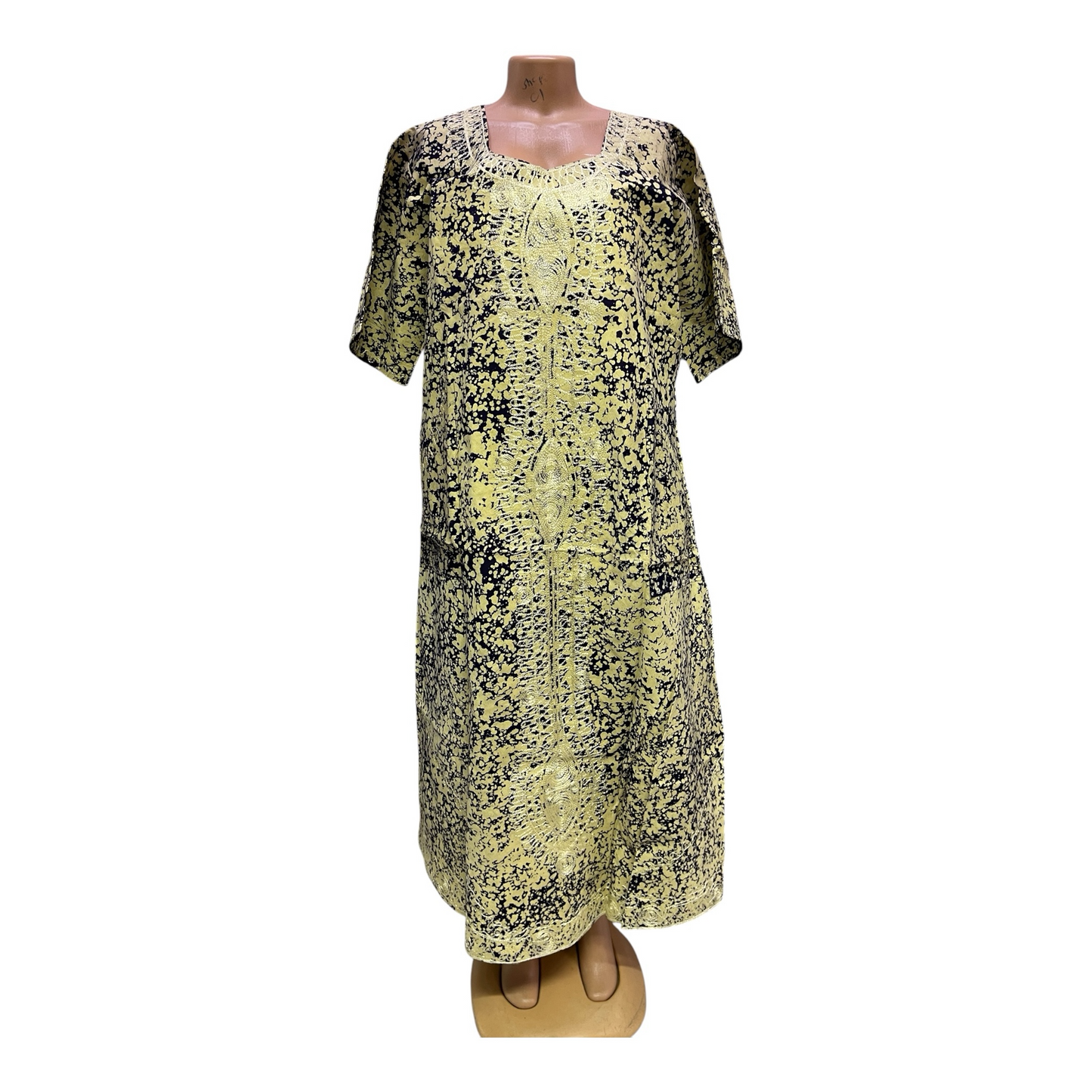 Braid dress with embroidery